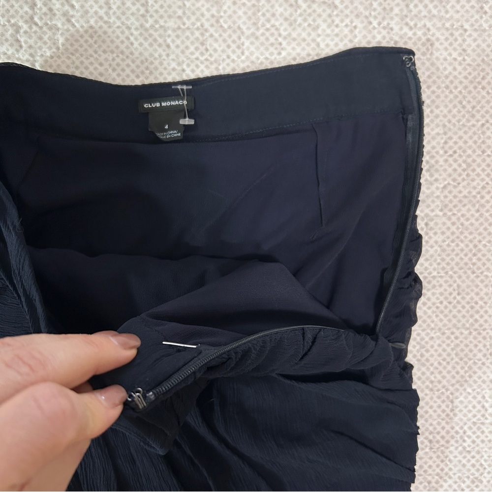 Club Monaco Silk navy chiffon skirt Sz 4 - Picture 5 of 8